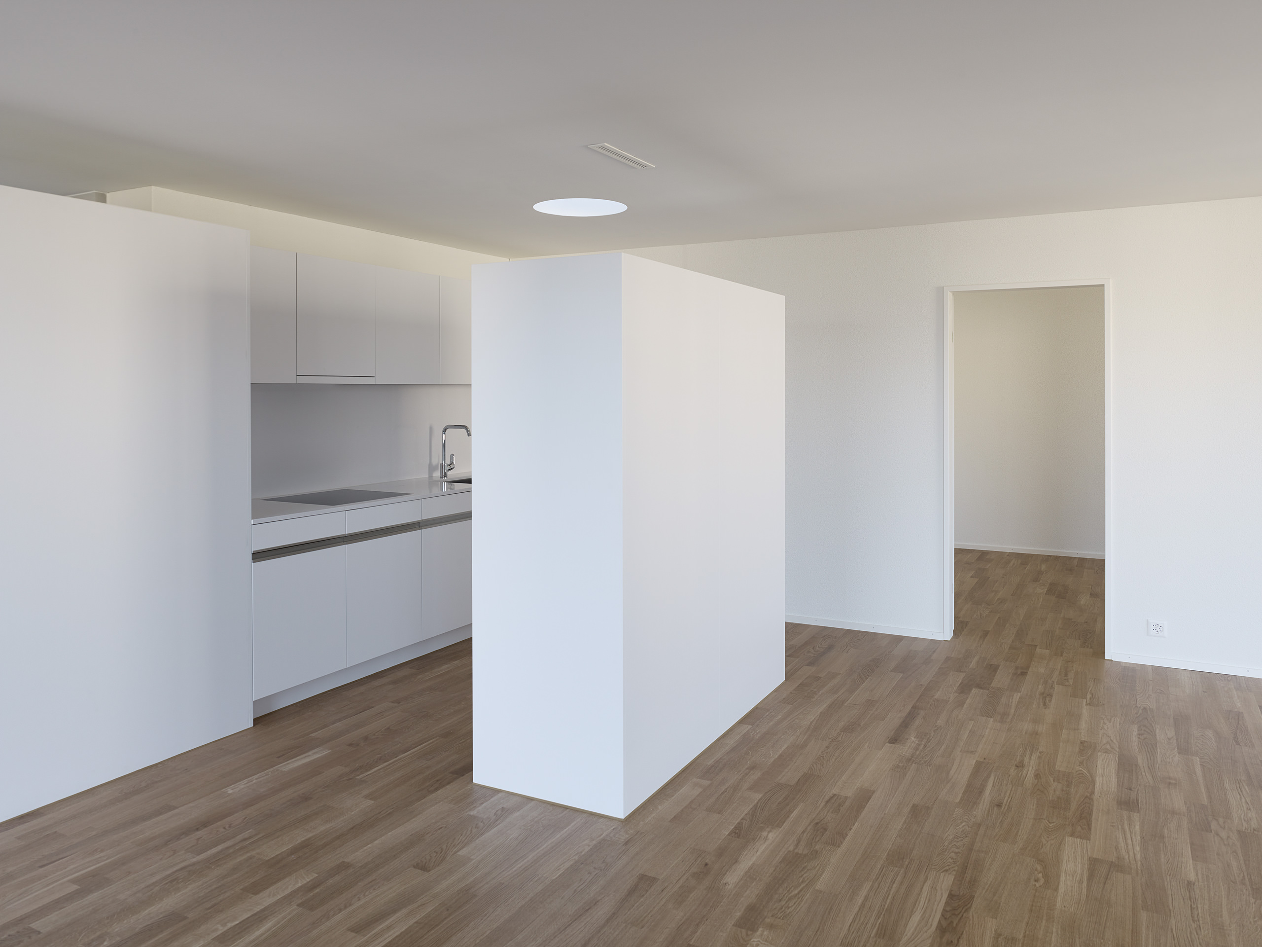 E18686 Alpa 080378 SCREEN